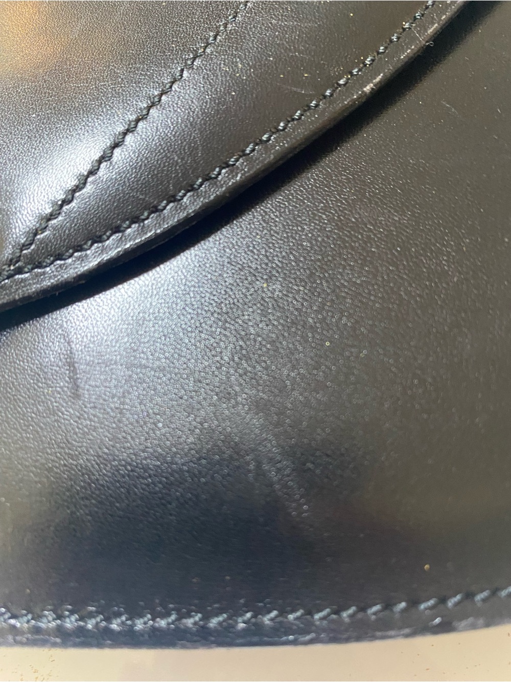 Vintage Nina Ricci Black Leather Envelope Shoulder Bag Gold Clasp Classic - Picture 8 of 11